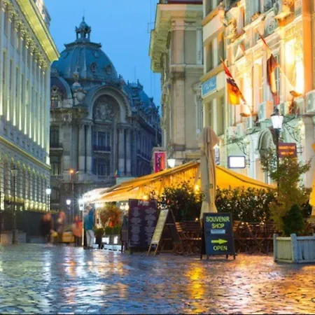 Old Town Apartment With Amazing View From The Balcony Bucureşti Exterior foto