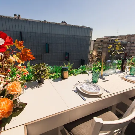 Old Town Apartment With Amazing View From The Balcony Bucureşti Exterior foto